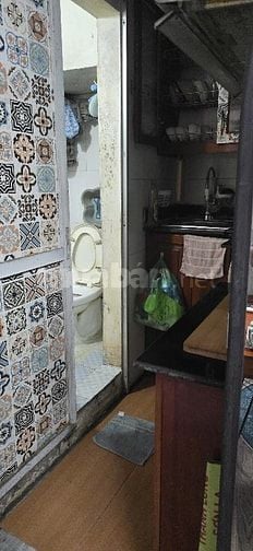 Cho thuê căn hộ tập thể tầng 6 tại khu trung tâm