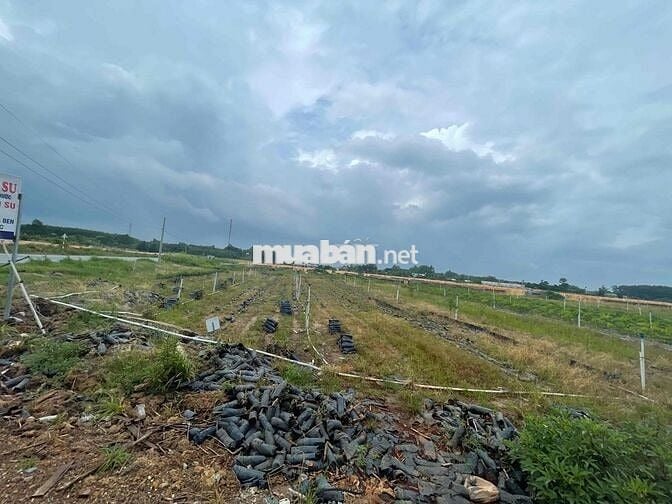 Ngân Hàng Thanh lý cắt Lỗ  với 200m2 ngay thị trấn Chơn Thành