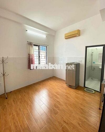 CẦN CHO NỮ THUÊ PHÒNG TRỌ - TRUNG TÂM Q10