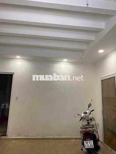 Cho Thuê Nhà Mặt Tiền Ngang 10m, Đường Nguyễn Duy Dương, Quận 5