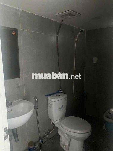 cho thuê nhà nguyên căn mặt tiền đường Nguyễn Thượng Hiền p5 , PN