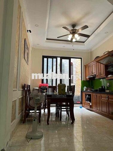 Nhà Quan Nhân Nguyễn Trãi S63m 5T Giá 15 Tỷ
