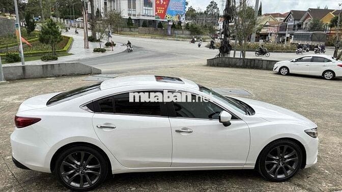 Mazda 6 2018 2.0L Premium - 90000 km