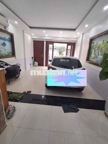 BÁN LIỀN KỀ VĂN KHÊ 83M THANG MÁY, GARA NHÀ RẤT ĐẸP, NỘI THẤT GỖ XỊN.