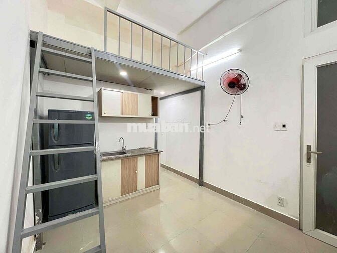 Cho Thuê Căn Hộ Gác Full Nội Thất Rộng 27m2 Ngay Đại Học Kinh Tế UEH