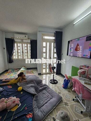 NHÀ 3 TẦNG ĐẸP — PHẠM ĐĂNG GIẢNG-PHƯỜNG BÌNH HƯNG HÒA (4m x 12m)