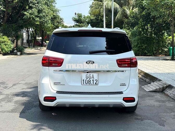 Kia Sedona 2019 2.2 DAT Luxury - 76000 km