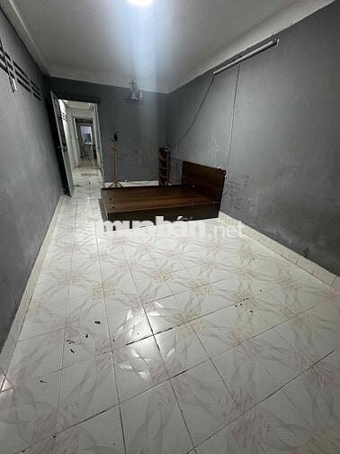 Cho thuê nguyên tầng lầu, 1 phòng ngủ 1 bếp, đường Nguyễn Văn Lạc