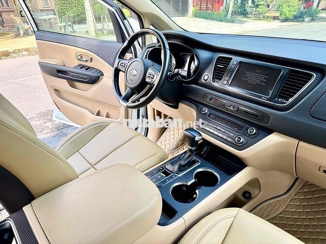 Kia Sedona 2019 2.2 DAT Luxury - 76000 km