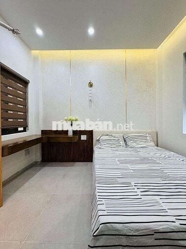 Bán nhà 3 tầng full nội thất mặt tiền hoà minh cách biển 500m giá 6tyx