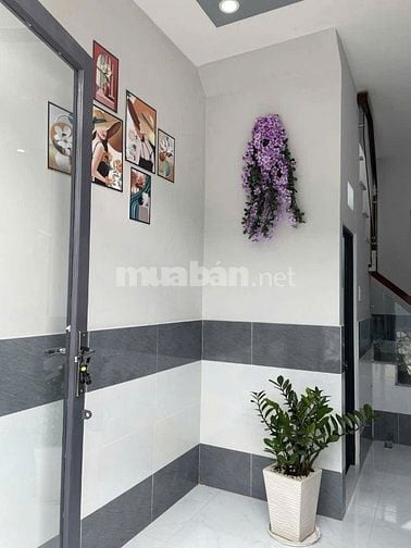 Nhà đẹp Giá đẹp thoáng mát, bán gấp 