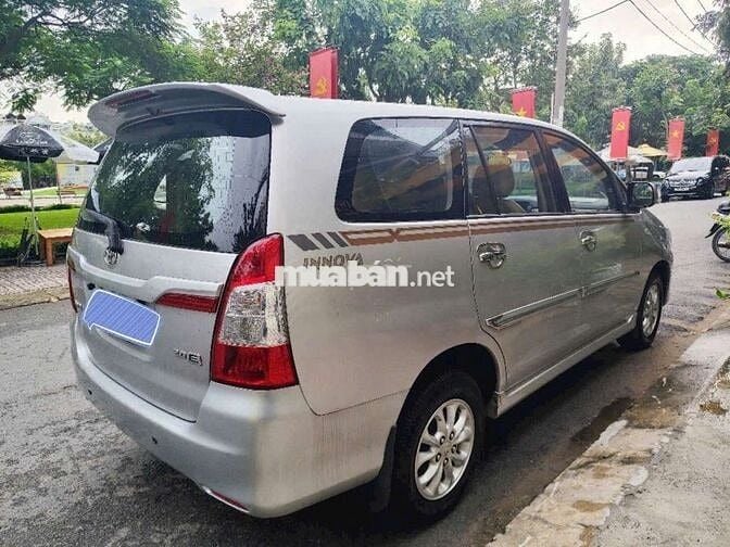 Innova MT sản xuất 2014 Gia Đình