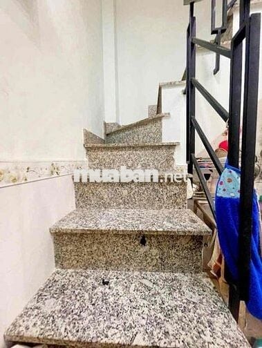 NHÀ BÁN HẺM ĐƯỜNG TÔN ĐẢN [ P.8 QUẬN 4] | 💶 2.4 TỶ | 2PN - 3WC