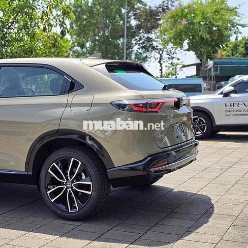 Honda HR-V EHEV - GIẢM TIỀN MẶT + BẢO HIỂM + PK