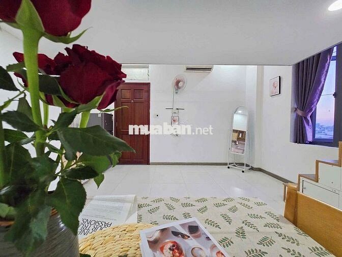 DUPLEX CỬA SỔ TRỜI SIÊU THOÁNG RỘNG 30M2 GIÁ HẠT DẺ SÁT BÊN VHU