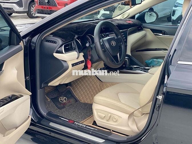 Toyota Camry 2019 2.5Q - 90000 km