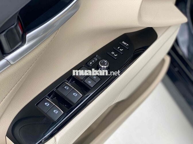 Toyota Camry 2019 2.5Q - 90000 km