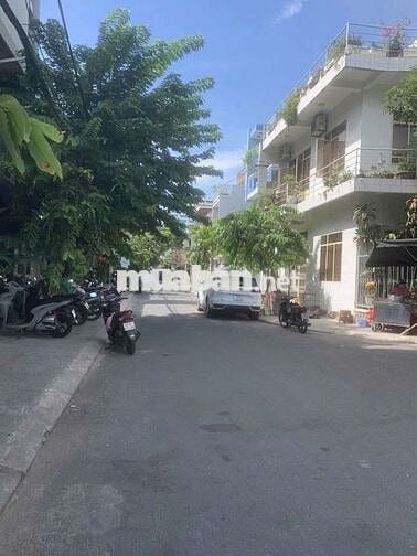 Cần bán lô góc 2 mặt tiền vị trí kinh doanh tốt - Hòa cường - Đà Nẵng