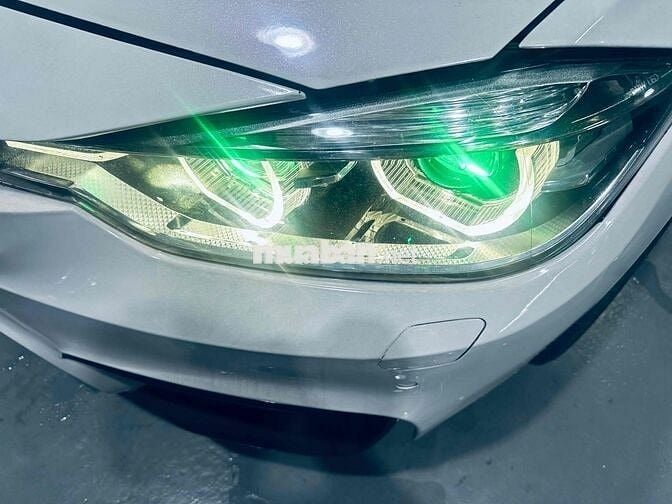 BMW 3 Series 2013 320i - 80000 km