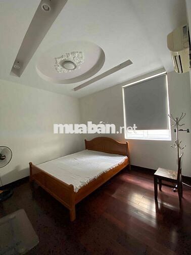 Cho thuê nhà hẻm xe hơi 244 Huỳnh Văn Bánh, dt: 4x18m 2L 4p 3wc giá 17