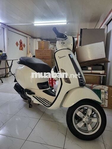 Vespa PRIMAVERA 125CC 2016.