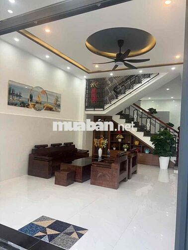 Bán nhà 3 tầng Hoàng Sâm- Hoà Xuân full nội thất