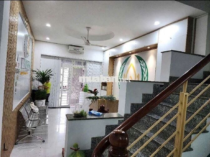 Bán gấp nhà P TTN  Q12 nhà 2 mặt tiền. DT 4 x17 .1 trệt 3 lầu 4PN 4WS