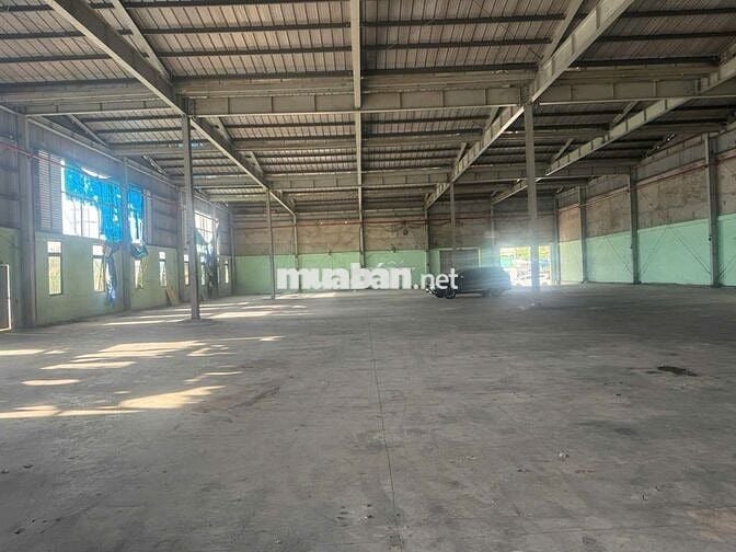 Cho thuê kho xưởng 1.900m² khuôn viên 3.000m² Nguyễn Hữu Trí , Bến Lức