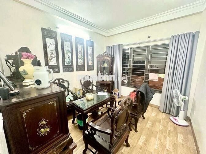 BÁN NHÀ DÂN XÂY 4 TẦNG 39M² CẠNH ĐƯỜNG CỔ LINH, LONG BIÊN ÔTÔ ĐỖ CỬA