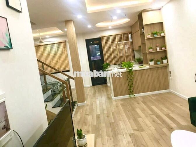 Cho thuê Nhà phố vườn 1 trệt 1 lầu 3pn 2vs Full NT yên tĩnh, mát mẽ