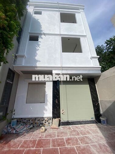 Nhà 3T*46m2 độc lập có sân cổng riêng, cách đại lộ 400m. Giá chỉ 4 tỷ Nhà 3T*46m2 độc lập có sân cổng riêng, cách đại lộ 400m. Giá chỉ 4 tỷ