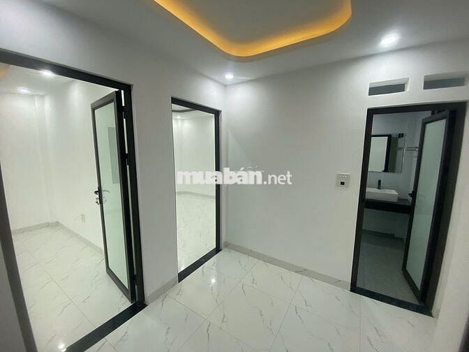 Nhà 3T*46m2 độc lập có sân cổng riêng, cách đại lộ 400m. Giá chỉ 4 tỷ