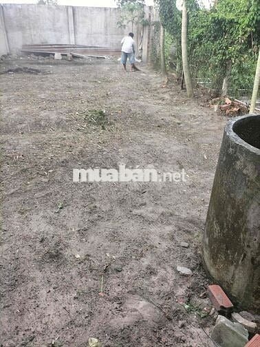 Nhà mặt tiền đường nhựa, diện tích 364 m2 tiện ở và kinh doanh
