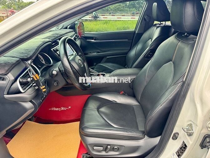 Camry 2019 2.5Q Nhập thái - 99.890 km - Còn Giảm