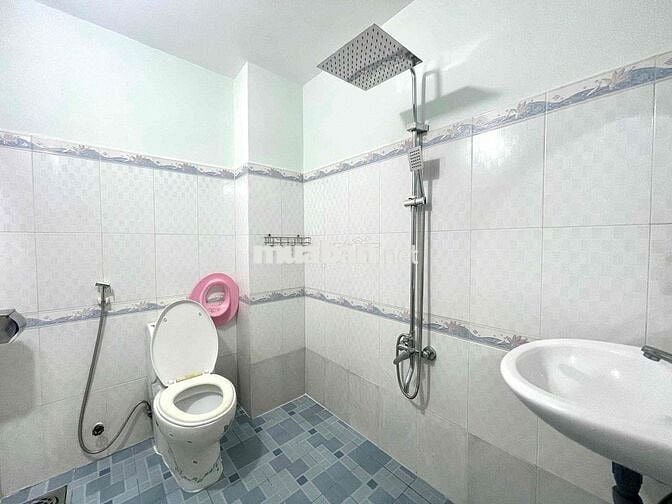 CHO THUÊ NHÀ NGUYÊN CĂN 1 TRỆT 1 LẦU BẮC NHA TRANG GIÁ 10 TRIỆU/ THÁNG