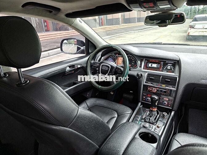 Audi Q7 xe nhà sử dụng