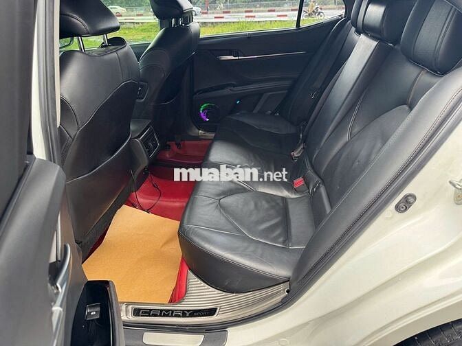 Camry 2019 2.5Q Nhập thái - 99.890 km - Còn Giảm