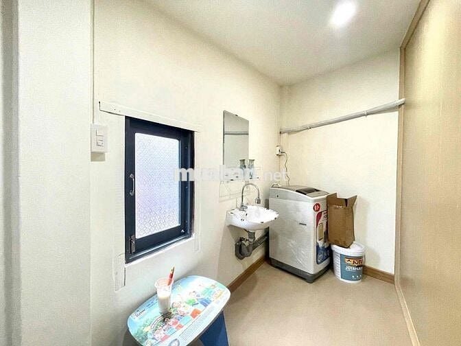 CHO THUÊ NHÀ CẤP 4  MỚI XÂY TRONG HẺM NAM NHA TRANG GIÁ 6 TRIỆU/ THÁNG