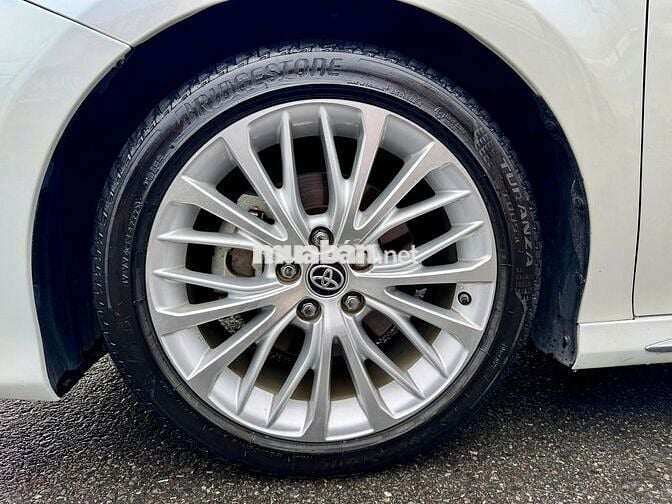 Camry 2019 2.5Q Nhập thái - 99.890 km - Còn Giảm