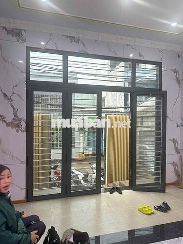 mặt tiền Bùi Tư Toàn mới 100%, 1trệt2lầu+thượng, 90m2, sổ hồng, giá TL