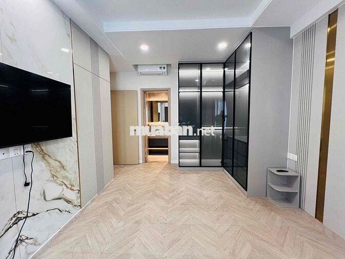 Cho thuê Penhouse 200m2 Antonia Q.7, 4 phòng, nội thất cao cấp_3.500$