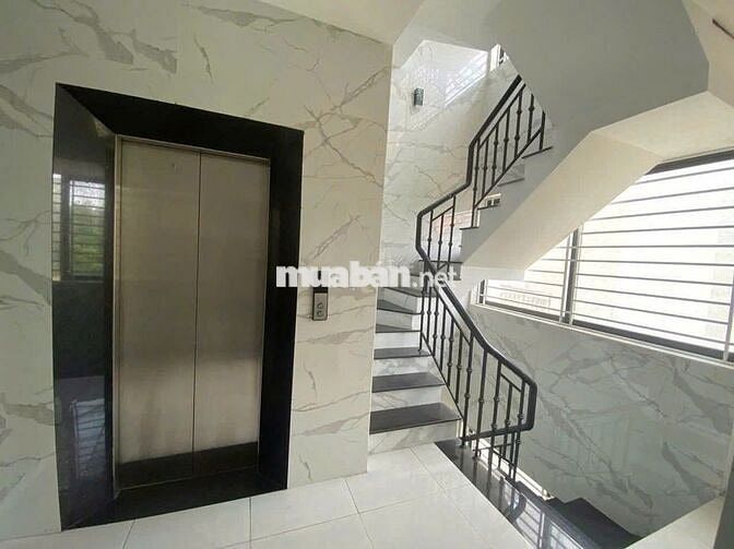 Nhà nguyên căn MT Đ.Nguyễn Thị Thập HimLam 5x20m2 Có thang máy 70tr/th