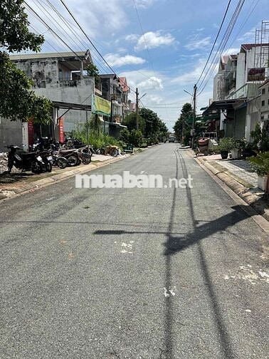 cần bán căn nhà 3 tầng tại khu dân cư phú thịnh