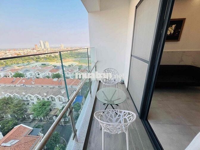 Cho thuê Penhouse 200m2 Antonia Q.7, 4 phòng, nội thất cao cấp_3.500$
