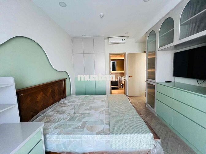 Cho thuê Penhouse 200m2 Antonia Q.7, 4 phòng, nội thất cao cấp_3.500$