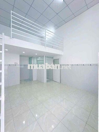 Nhà giá rẻ ngay đầu hẻm 98 Phạm Ngũ Lão