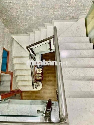 Nhà Dương Bá Trạc đẹp  2 mặt tiền, Rẻ, 79m2 (4,1m x 19,4m)