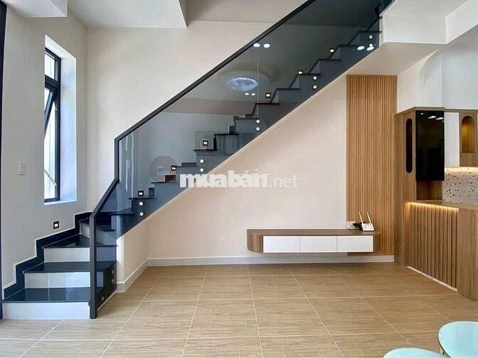 Bán nhà giá 6Tỷ290tr, Đường Sư Vạn Hạnh,P.10,Q.10, 48m2, 2PN,2WC,SHR