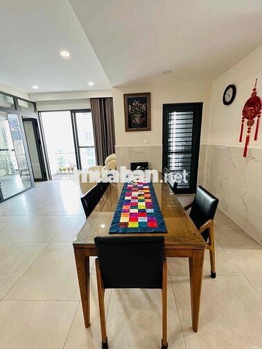 Cho thuê Penhouse 200m2 Antonia Q.7, 4 phòng, nội thất cao cấp_3.500$