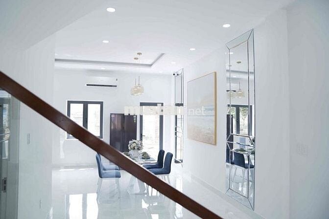 VỢ CHỒNG TÔI CẦN BÁN GẤP CĂN NHÀ MẶT TIỀN ĐƯỜNG QUỐC LỘ 13, 78m2 TPHCM